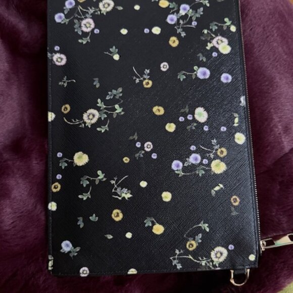 Givenchy Black Flowers Floral Print Pouch Clutch Excellent Condition Like New - Picture 5 of 9